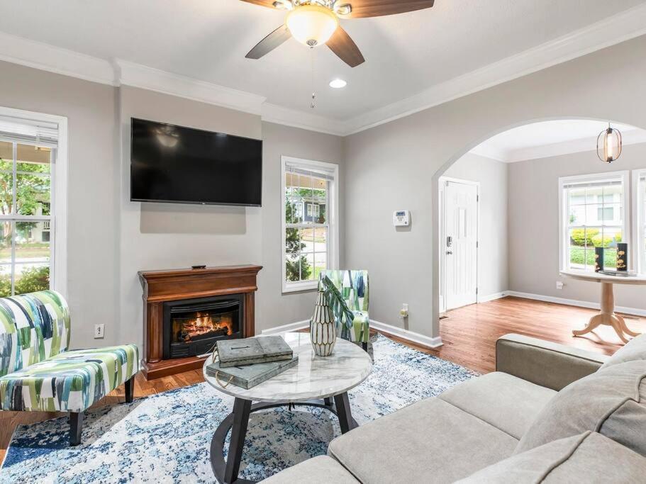 Gorgeous East Village Home Near Downtown Sleeps 12 5 Bedrooms Coffee Bbq Ac Parking Atlanta Luaran gambar