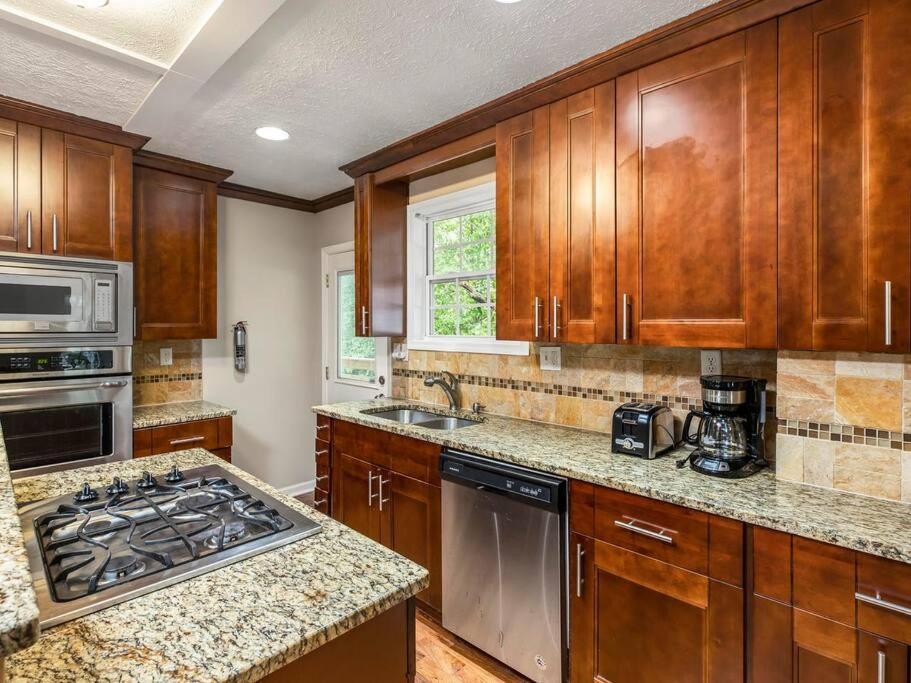 Gorgeous East Village Home Near Downtown Sleeps 12 5 Bedrooms Coffee Bbq Ac Parking Atlanta Luaran gambar